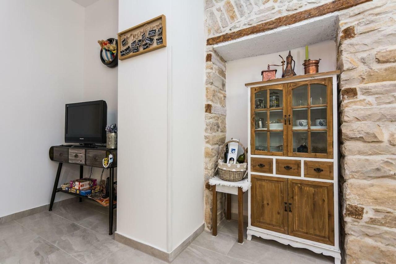Apartment Nostalgija, Бенковац Екстериор снимка