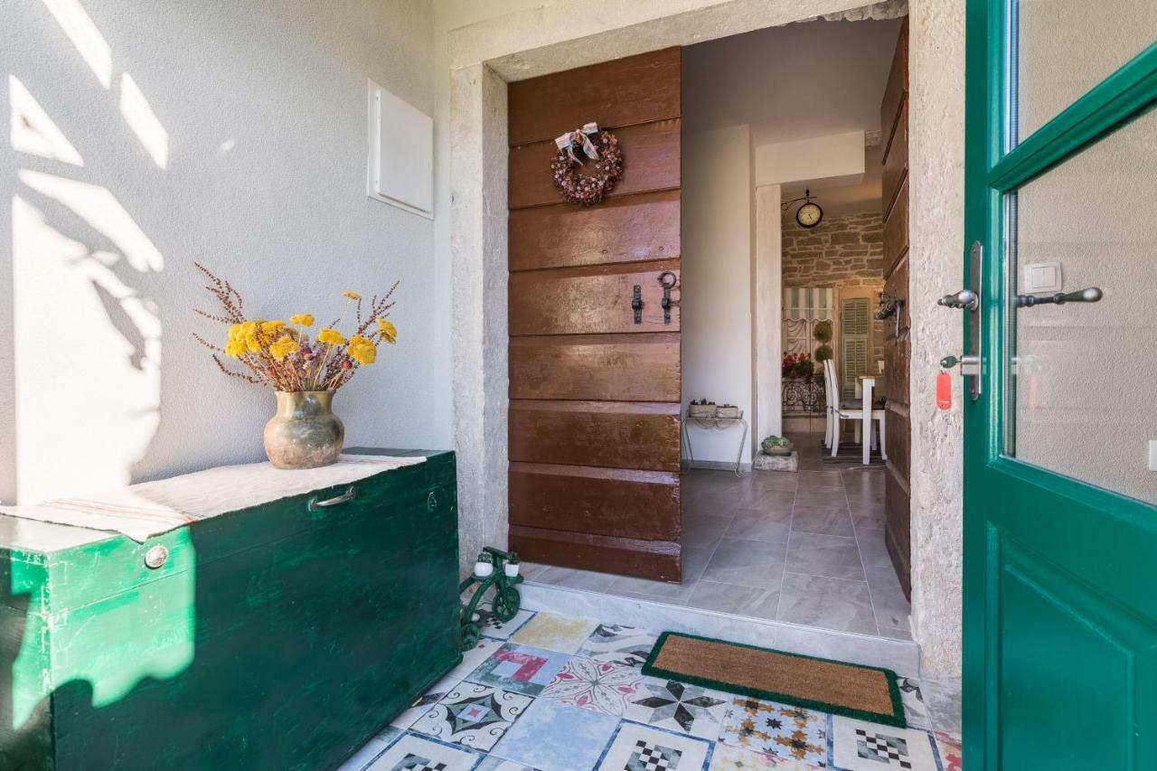Apartment Nostalgija, Бенковац Екстериор снимка
