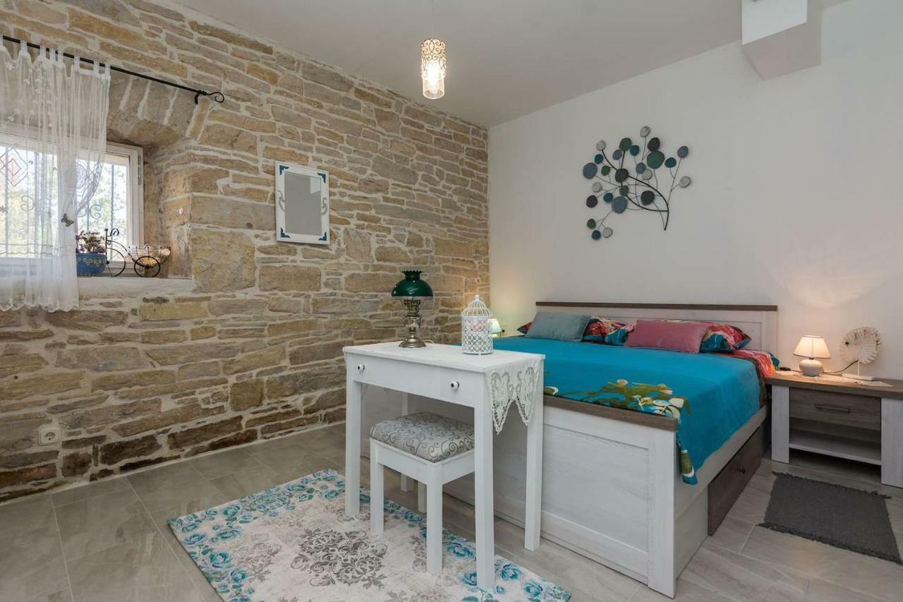 Apartment Nostalgija, Бенковац Екстериор снимка
