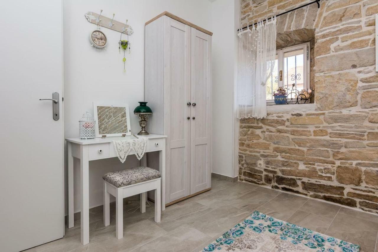 Apartment Nostalgija, Бенковац Екстериор снимка