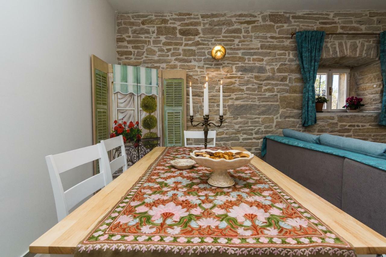 Apartment Nostalgija, Бенковац Екстериор снимка