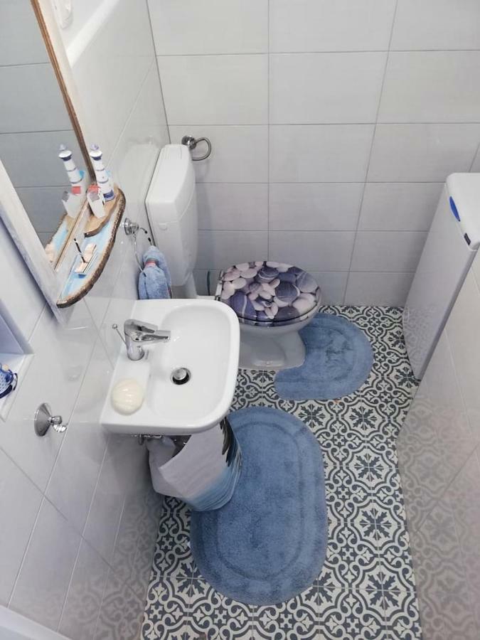 Apartment Nostalgija, Бенковац Екстериор снимка